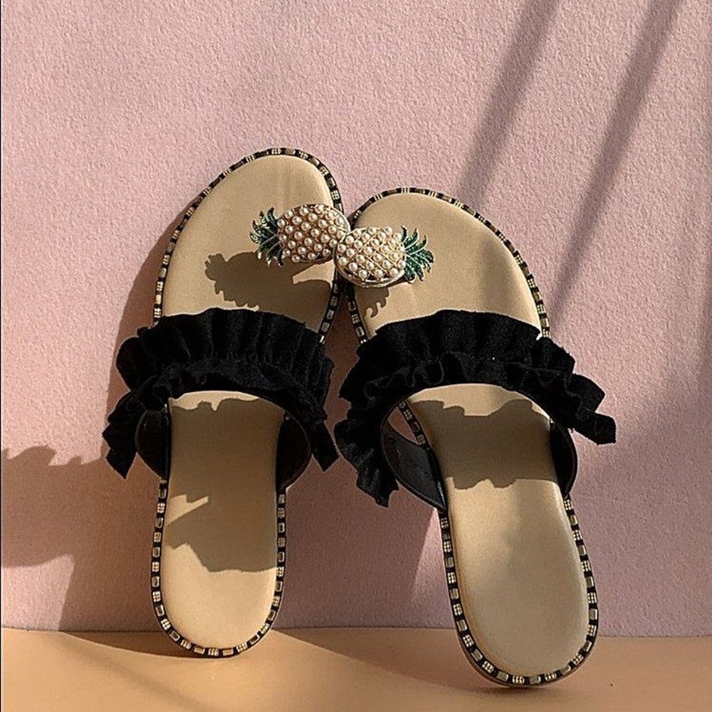 Pineapple Pearl Flat Slide Toe-Ring Sandal in Black + Beige - Picture 2 of 4